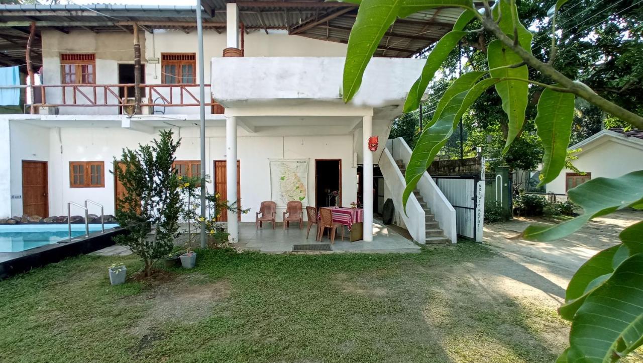 River Side & Swimming Pool Bed and Breakfast Udawalawe Exterior foto