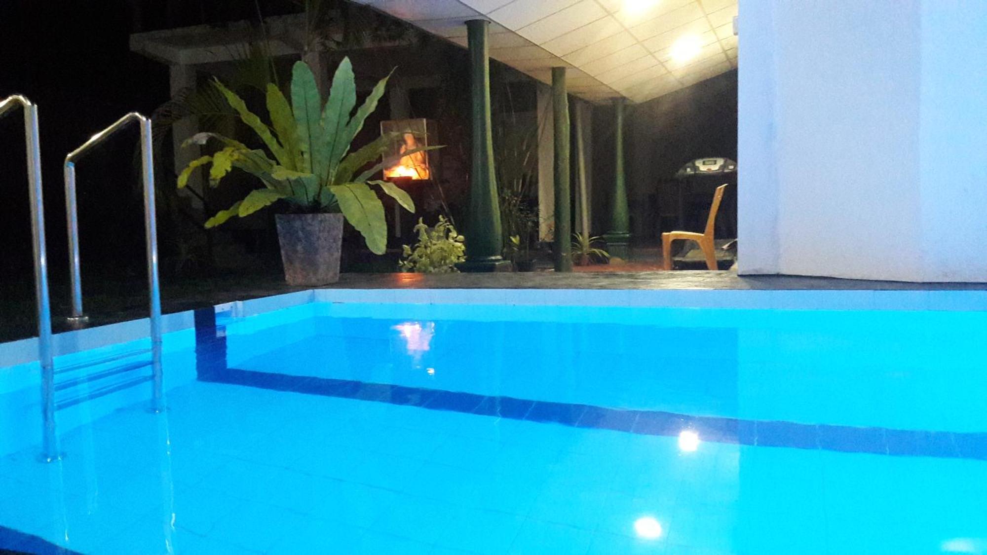 River Side & Swimming Pool Bed and Breakfast Udawalawe Exterior foto